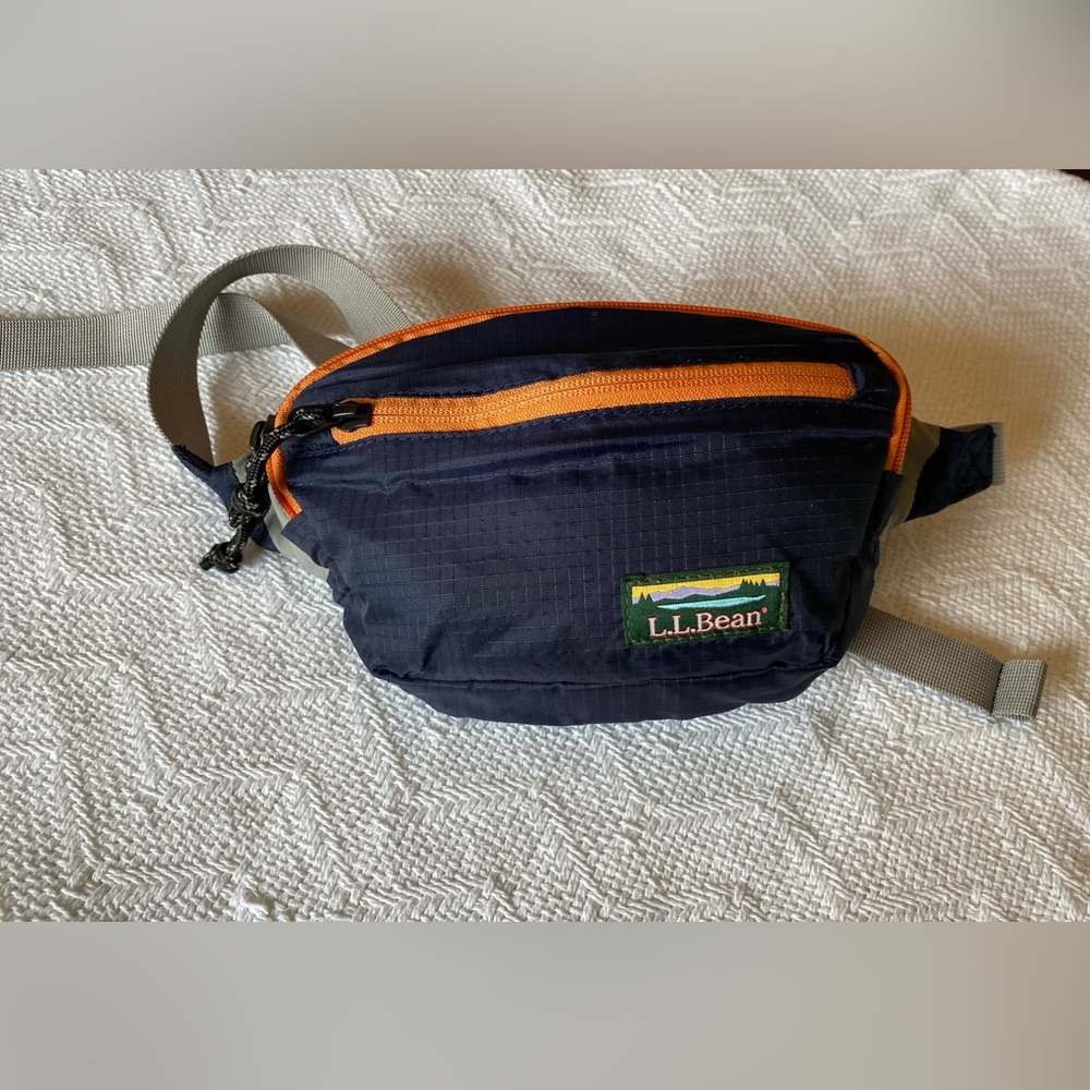 L.L. Bean Stowaway Hip Sling Pack Navy w/Orange 3 Zip Pockets